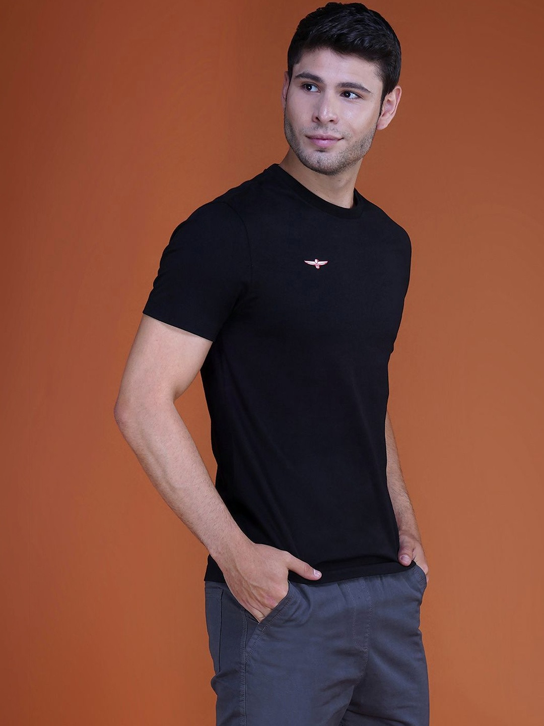 ZVEZDA Men Regular Fit Black Round Neck Pure Cotton Solid T-Shirt