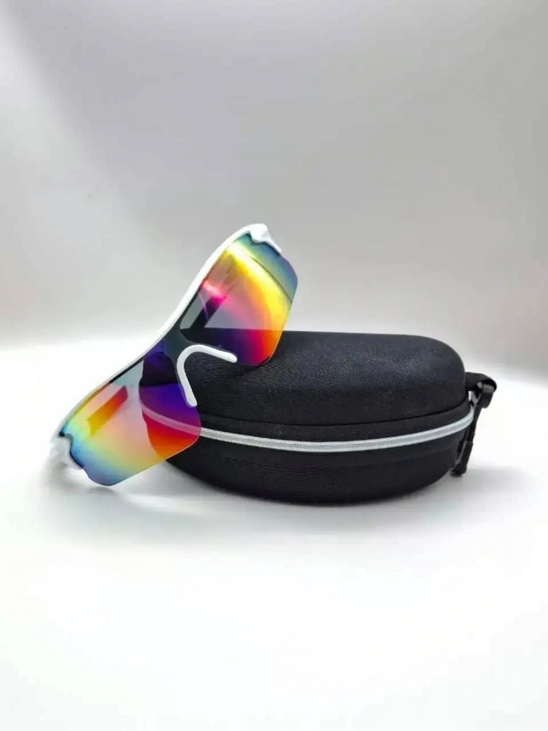 Artrue Unisex Orange Lens & White Sports Sunglasses with