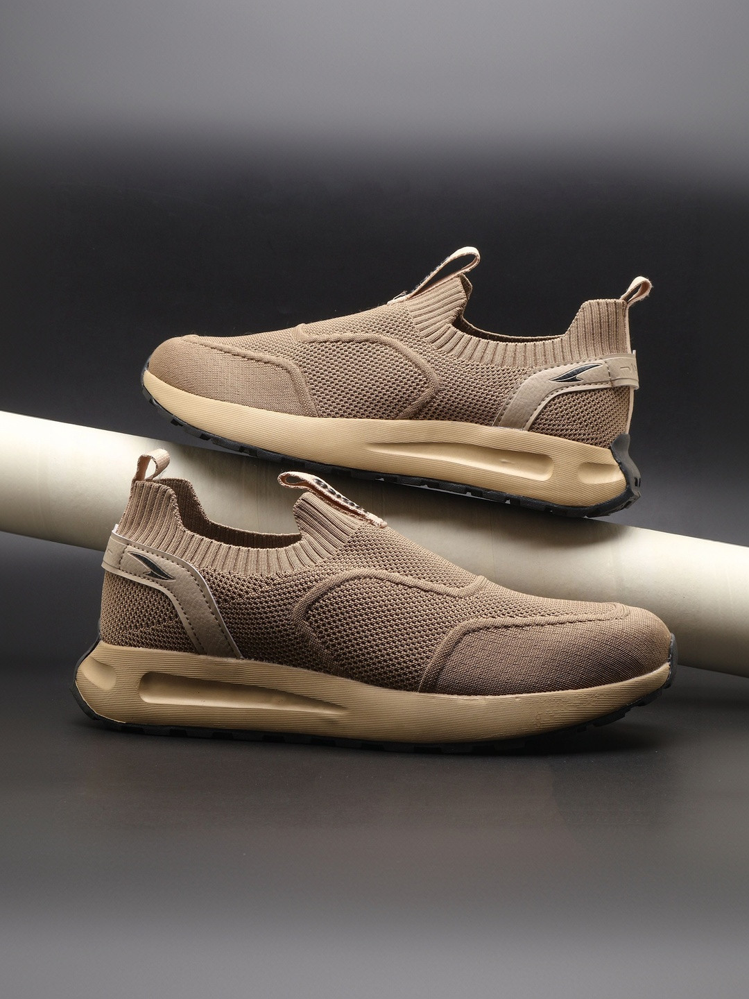 ASIAN Men Textured Slip-On Sneakers
