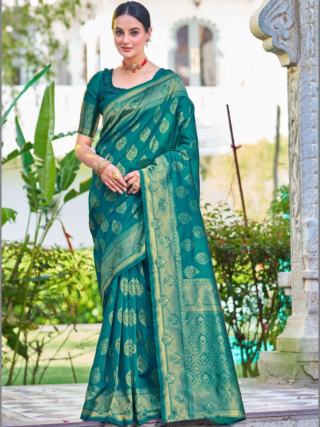 FABLAND Ethnic Motifs Zari Silk Blend Kanjeevaram Saree
