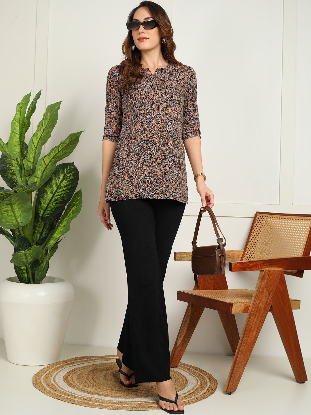 JANKHI Ethnic Printed V-Neck Kurtis
