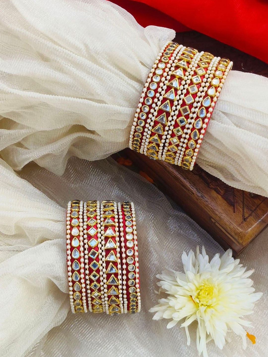 ADVIKA CREATIONS Set of 8 Kundan Bangle