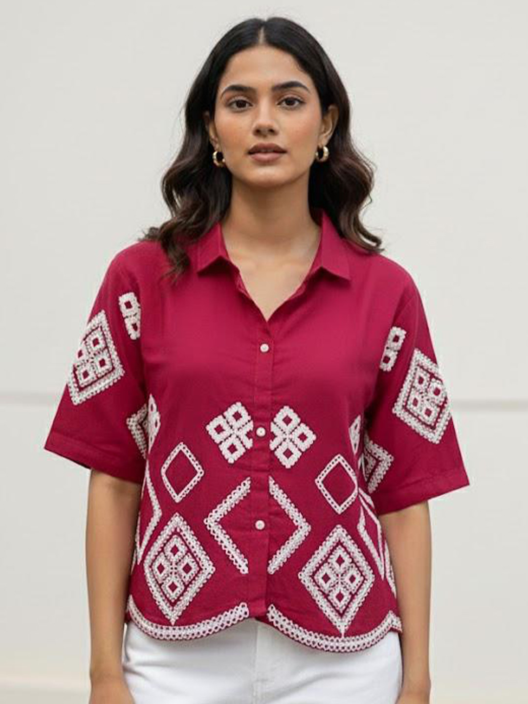 Moda Rapido Embellished Embroidered Top