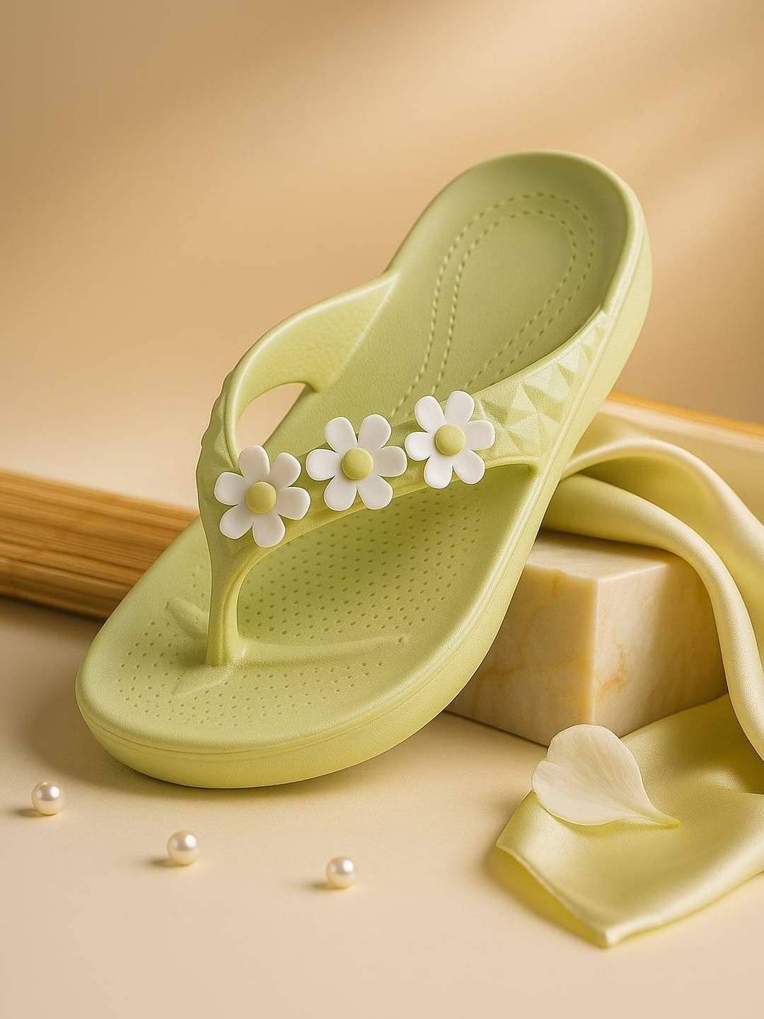 SHUPSHOO Women Embellished Thong Flip-Flops