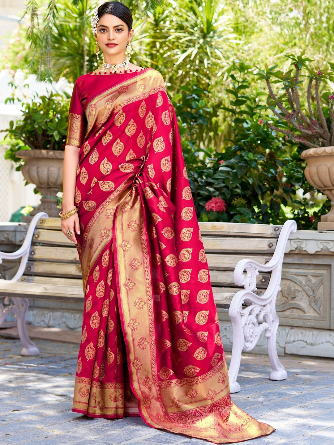 FABLAND Ethnic Motifs Zari Silk Blend Heavy Work Kanjeevaram Saree