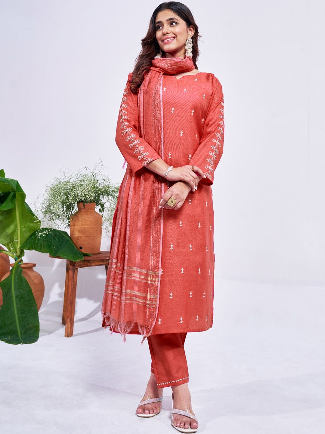 PITRIS Women Ethnic Motifs Embroidered Regular Thread Work Kurta with Trousers & With Dupatta