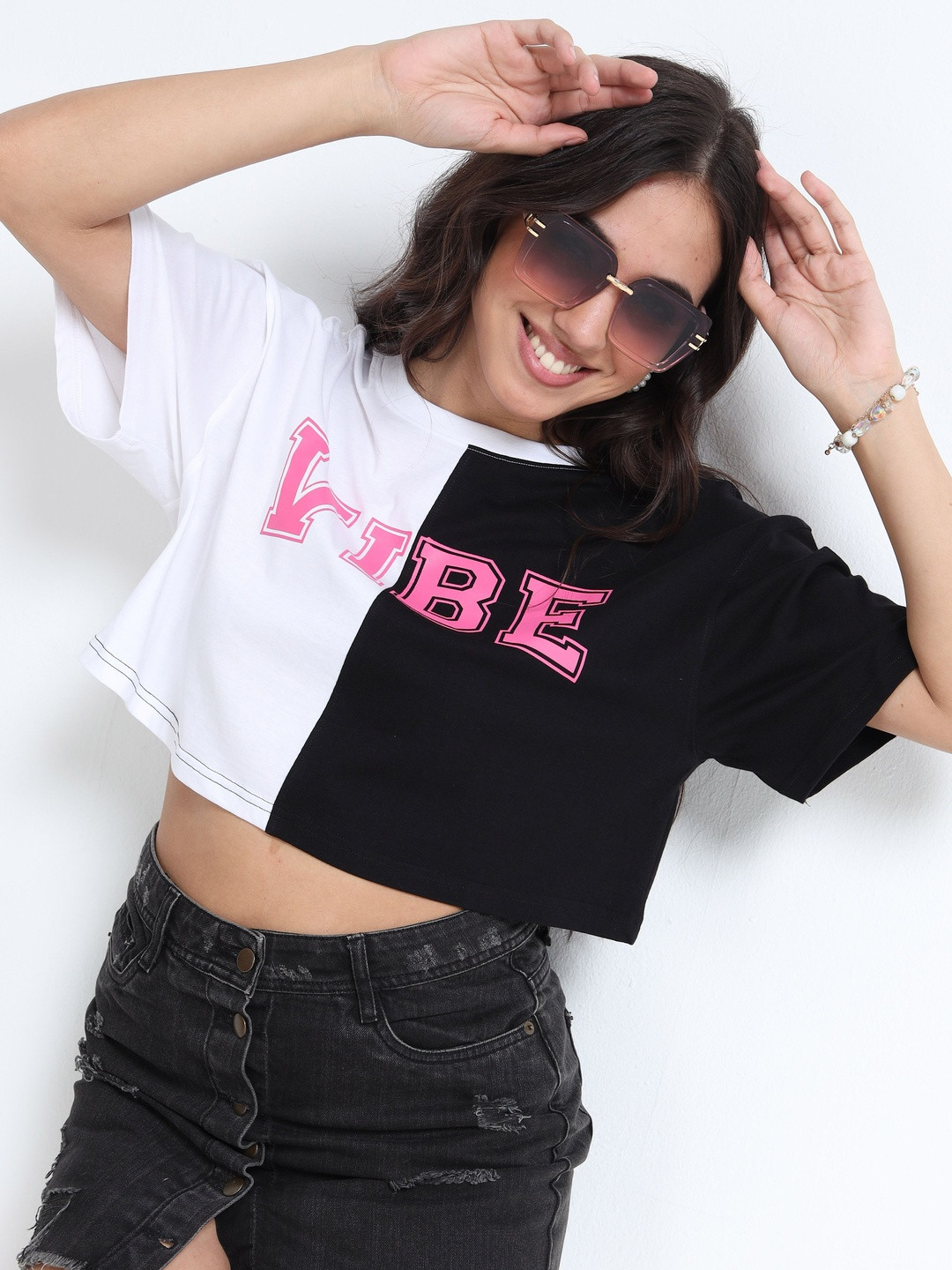 Vibe Women Typography Colourblocked Crop T-shirt