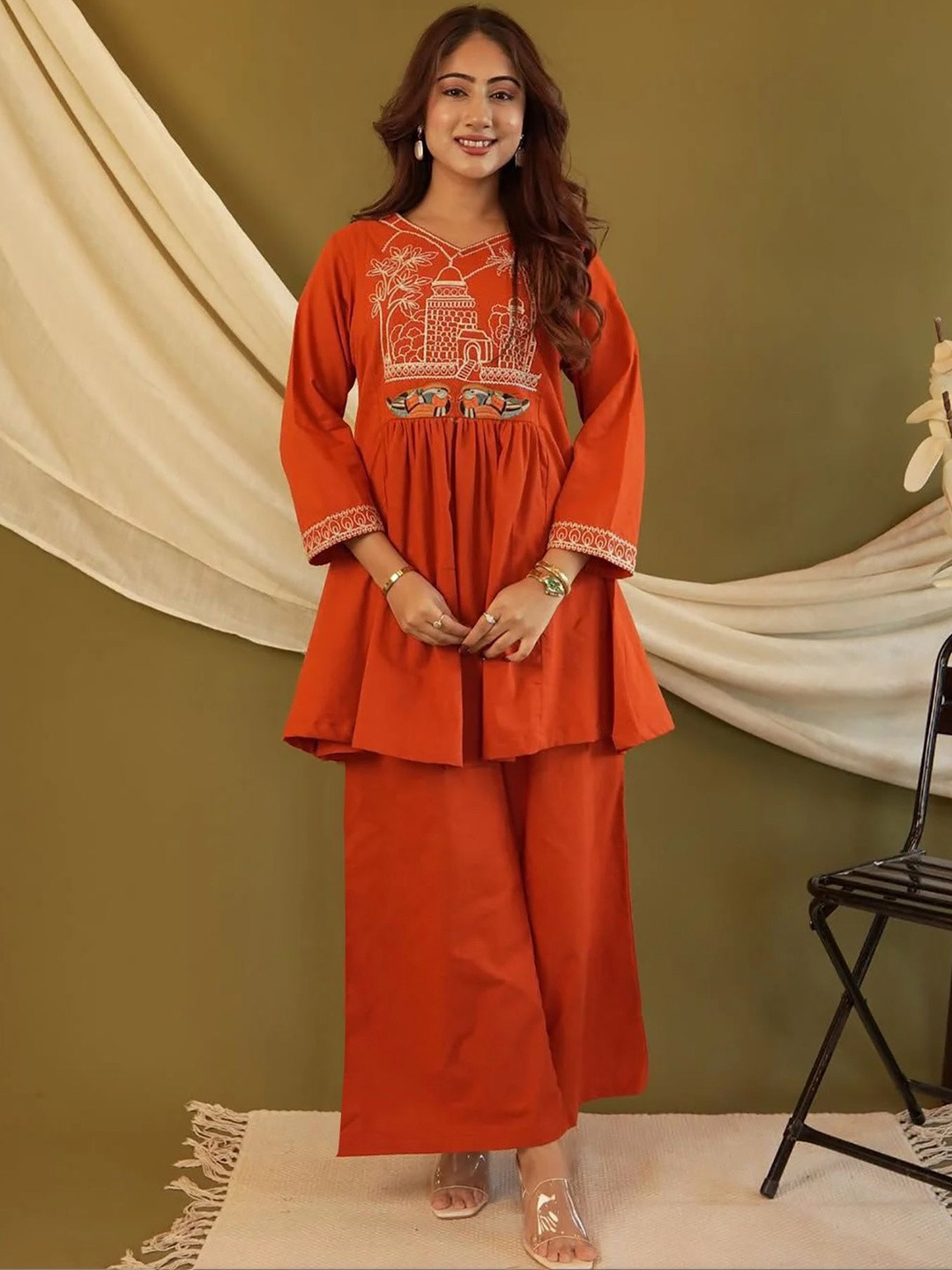 Moda Rapido Embroidered Round Neck Tunic & Trousers Co-Ords