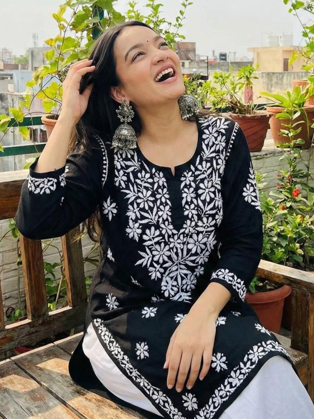Kethi Fashion Women Embroidered Tunic