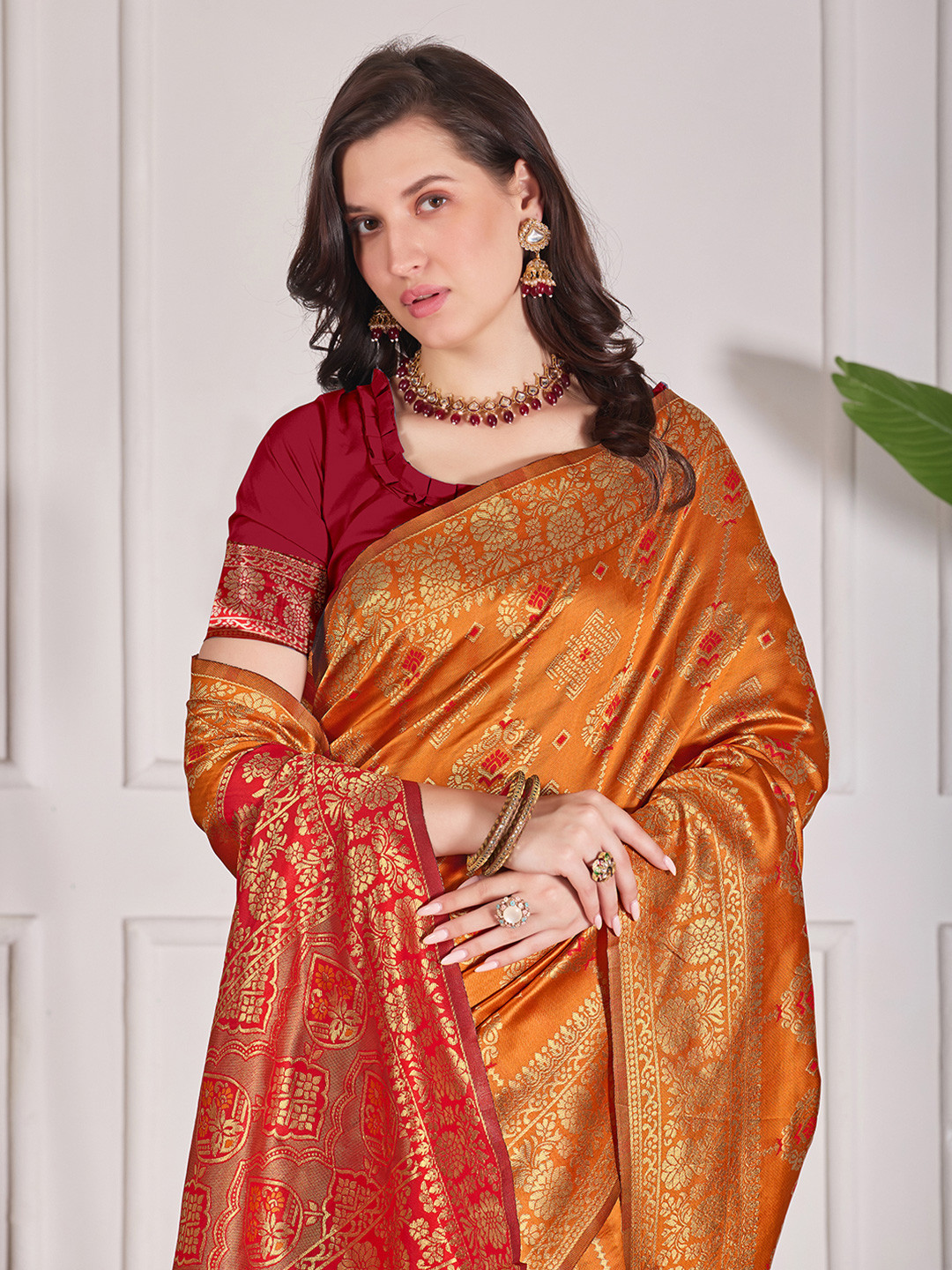 TINA FASHION Woven Design Art Silk Designer Banarasi Saree