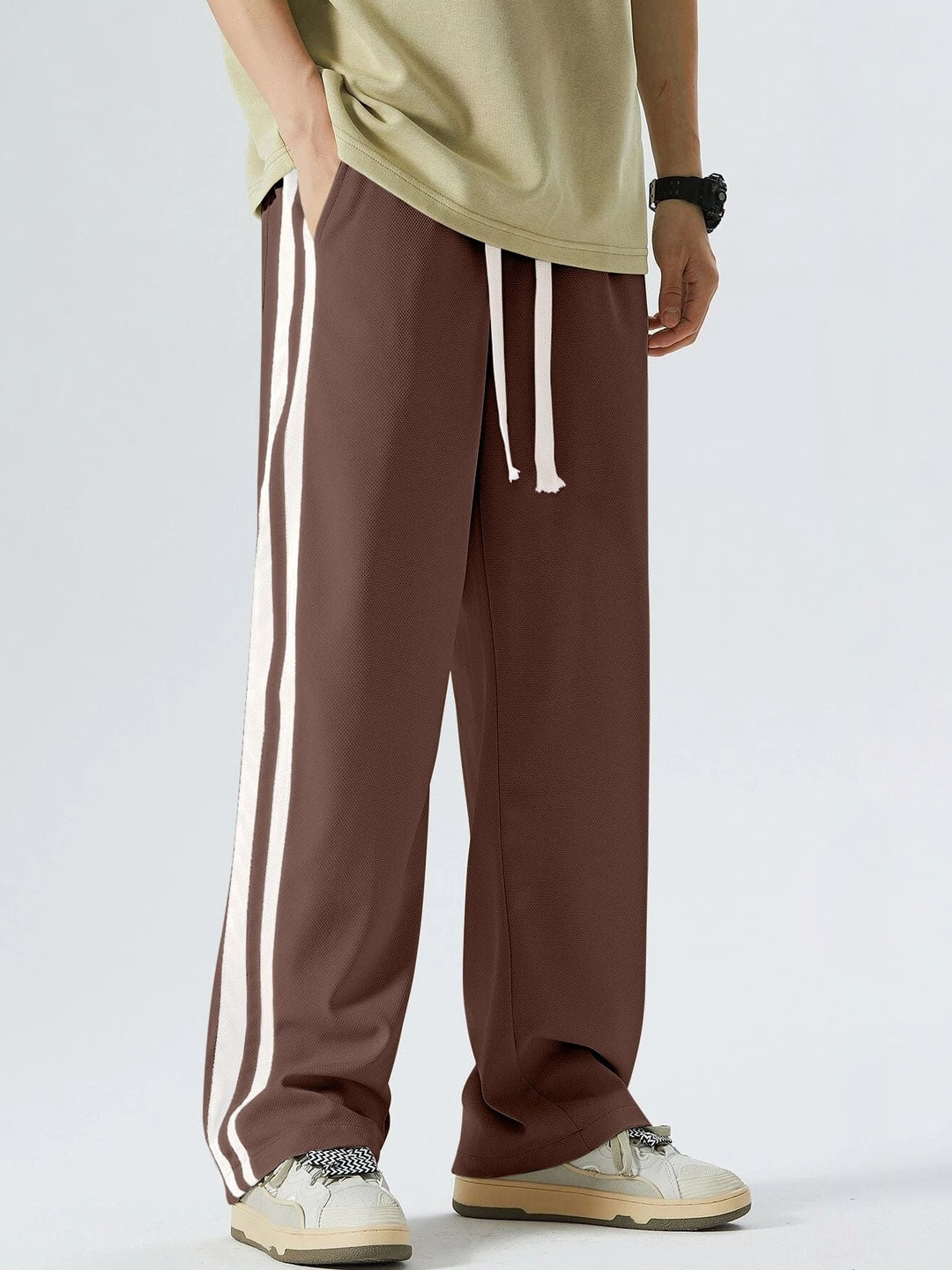 LERIYA FASHION Men Smart Easy Wash Cargos Trousers