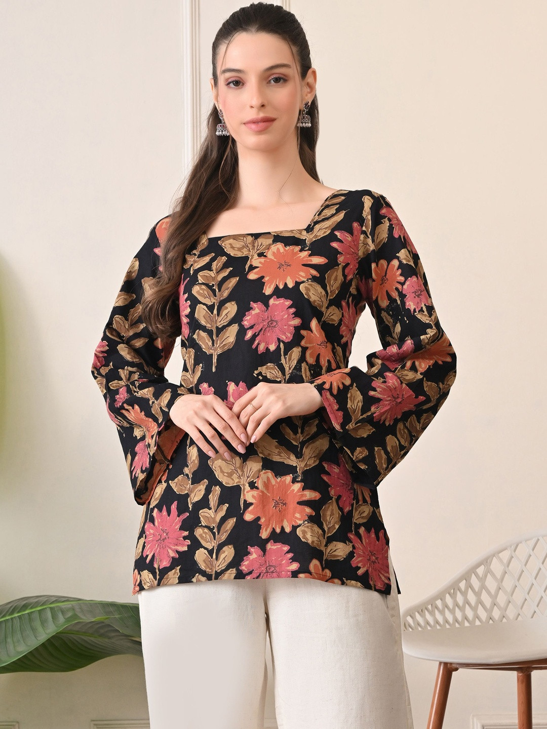 SANGAKURTI Women Floral Printed Square Neck Flared Sleeve Top