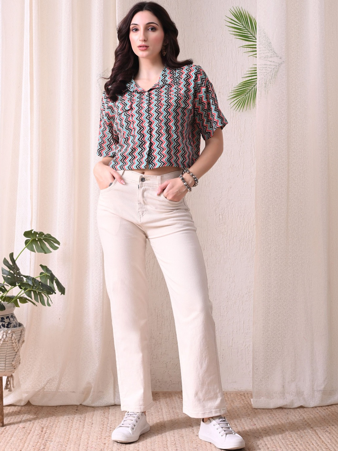 ao services Geometric Print Cotton Crop Top