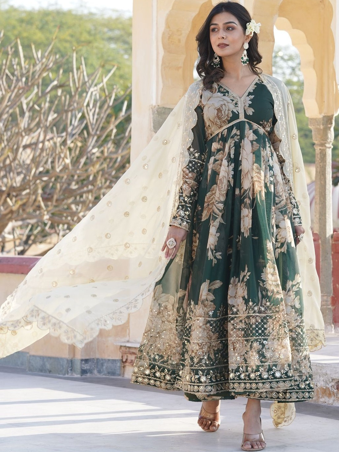 GLOSIA DESIGN Women Floral Printed Empire Sequinned Kurta with Trousers & With Dupatta