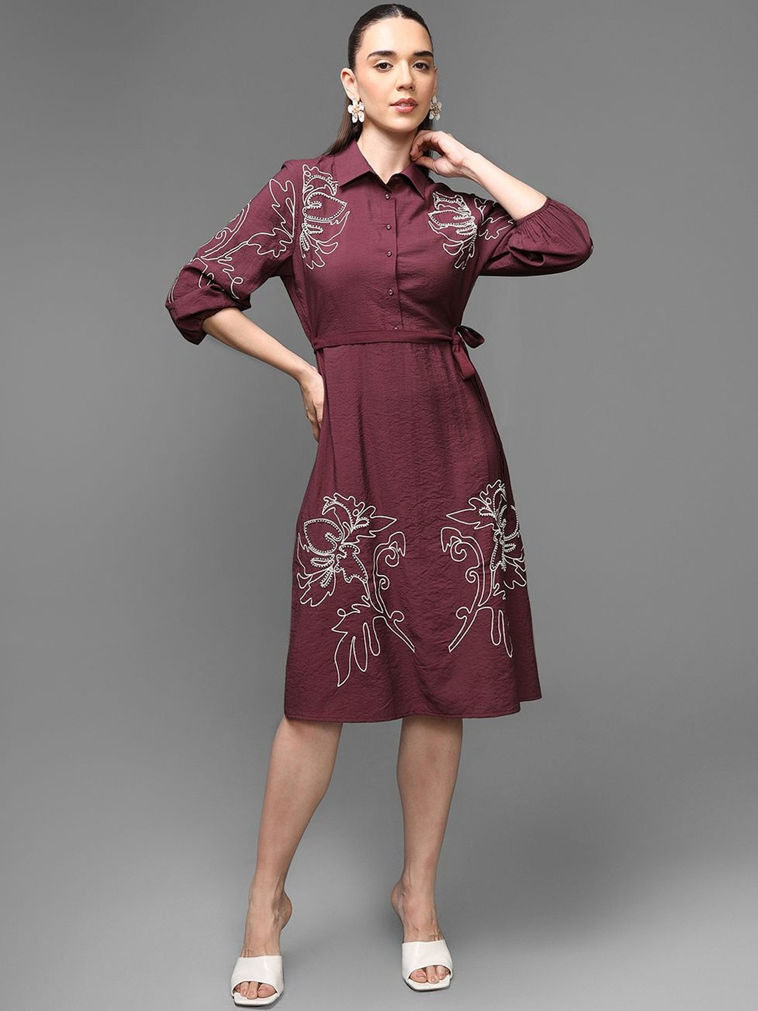 Kazo Embroidered Bodycon Midi Dress With Belt