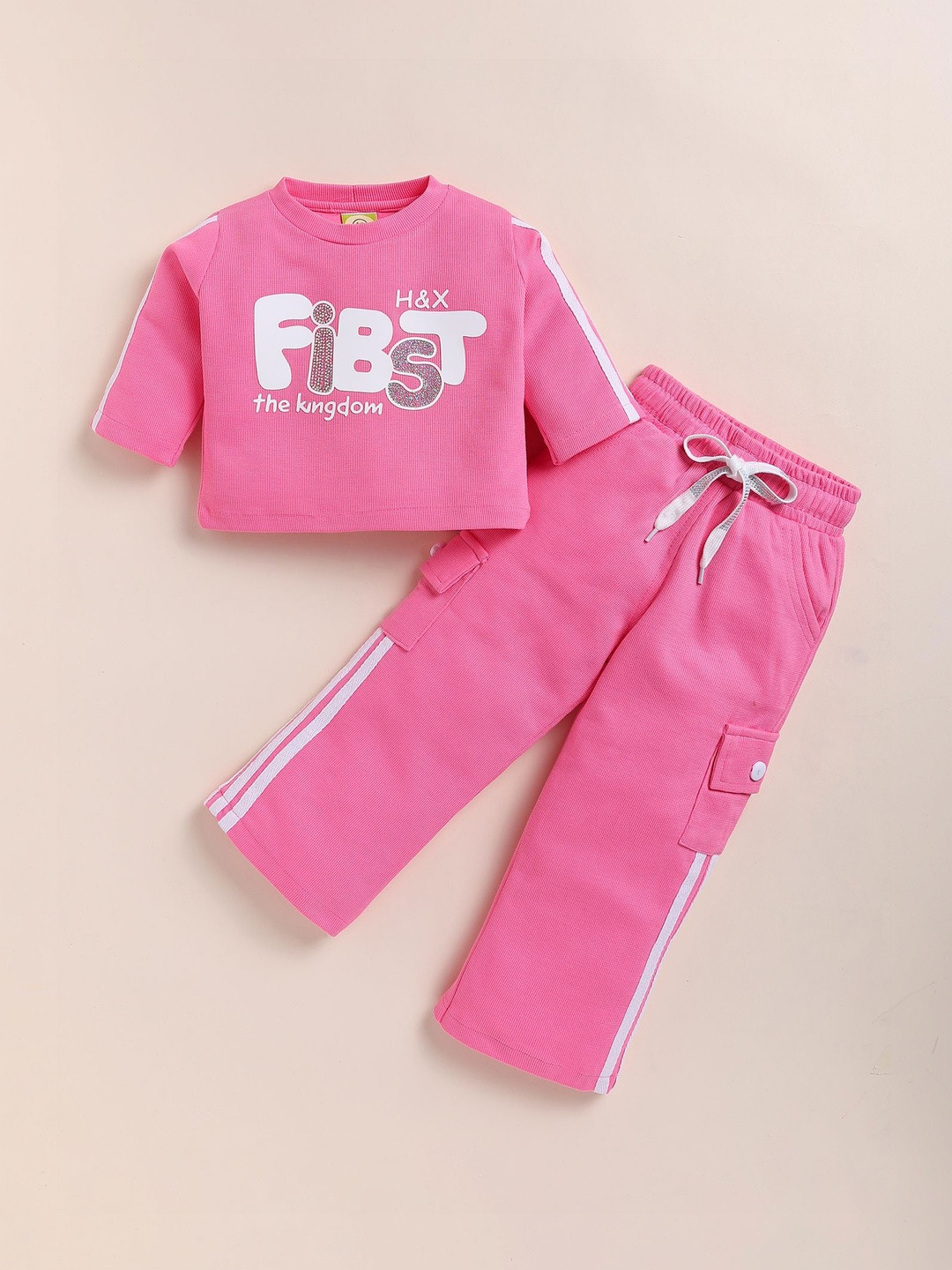 NUTTY BUTTY Girls Printed T-shirt with Trousers