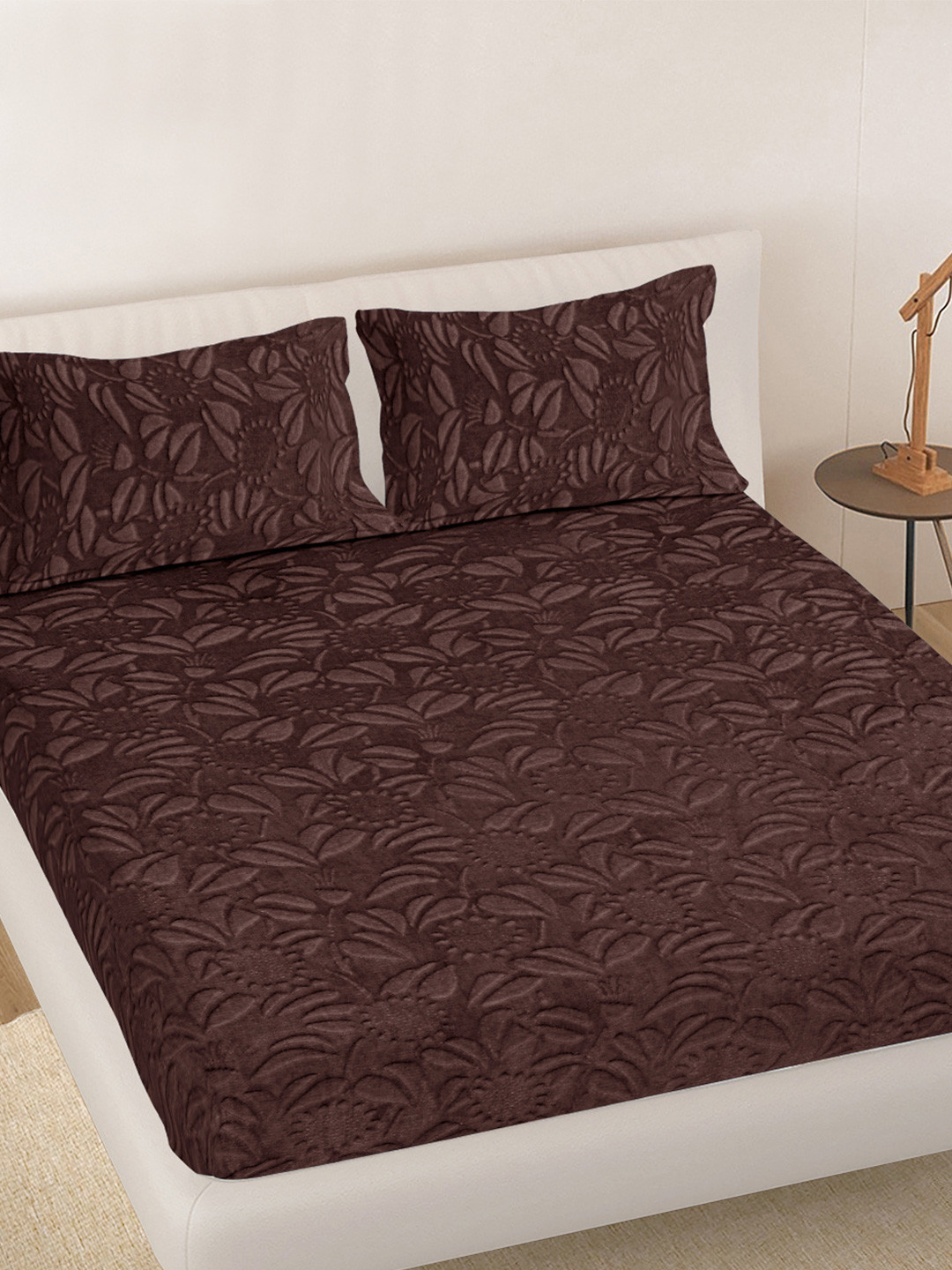 Myntra Elegant Homes Coffee Brown Floral 300 TC King Bedsheet With 2 Pillow Covers