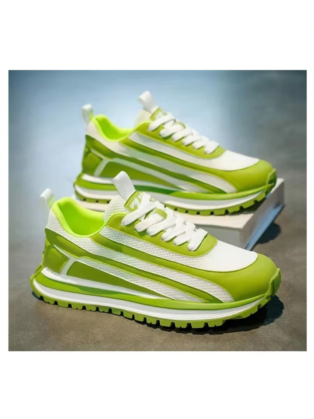 XTOON Men Colourblocked Sneakers