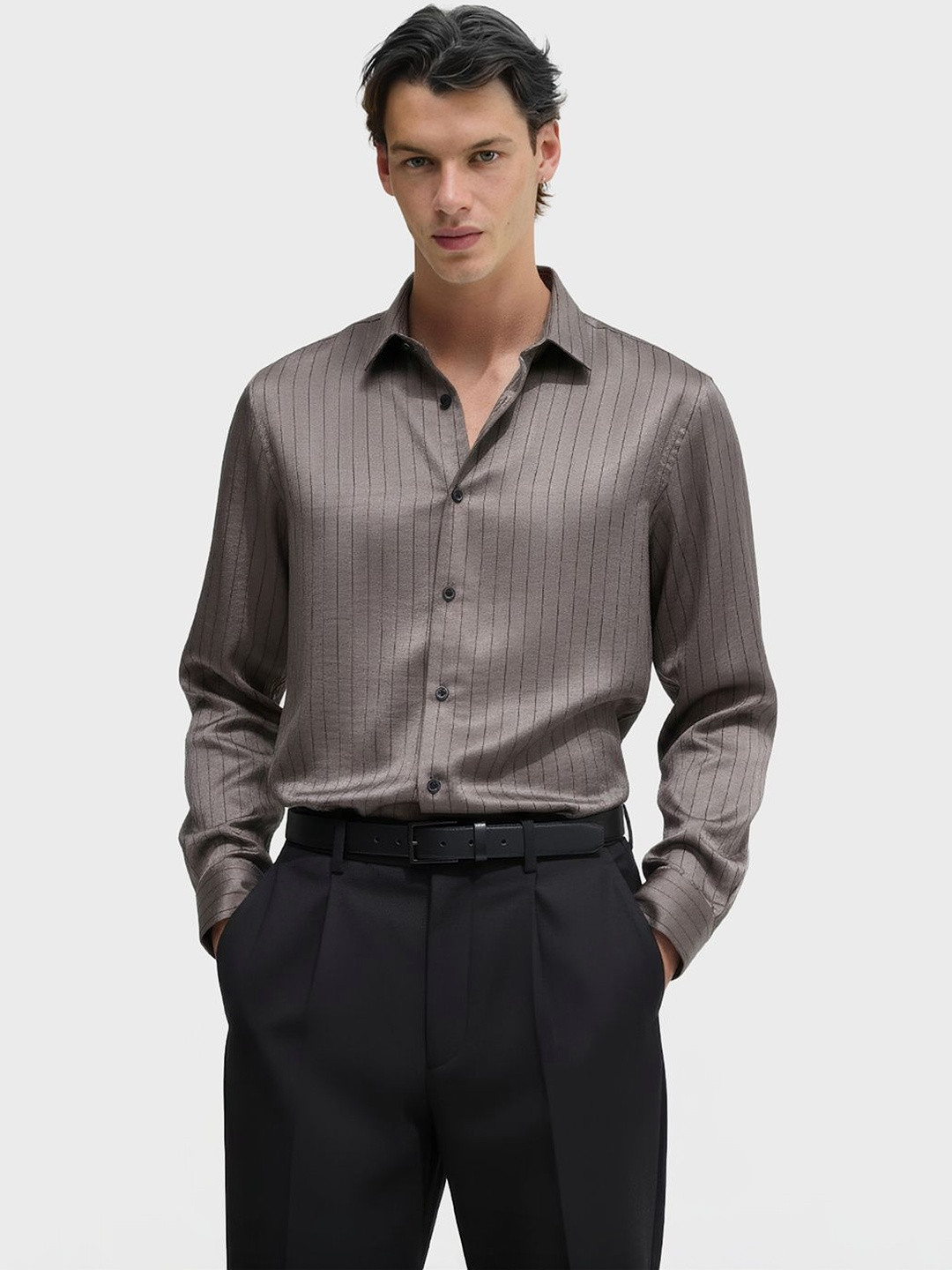 The Indian Garage Co Men Slim Fit Striped Semiformal Shirt