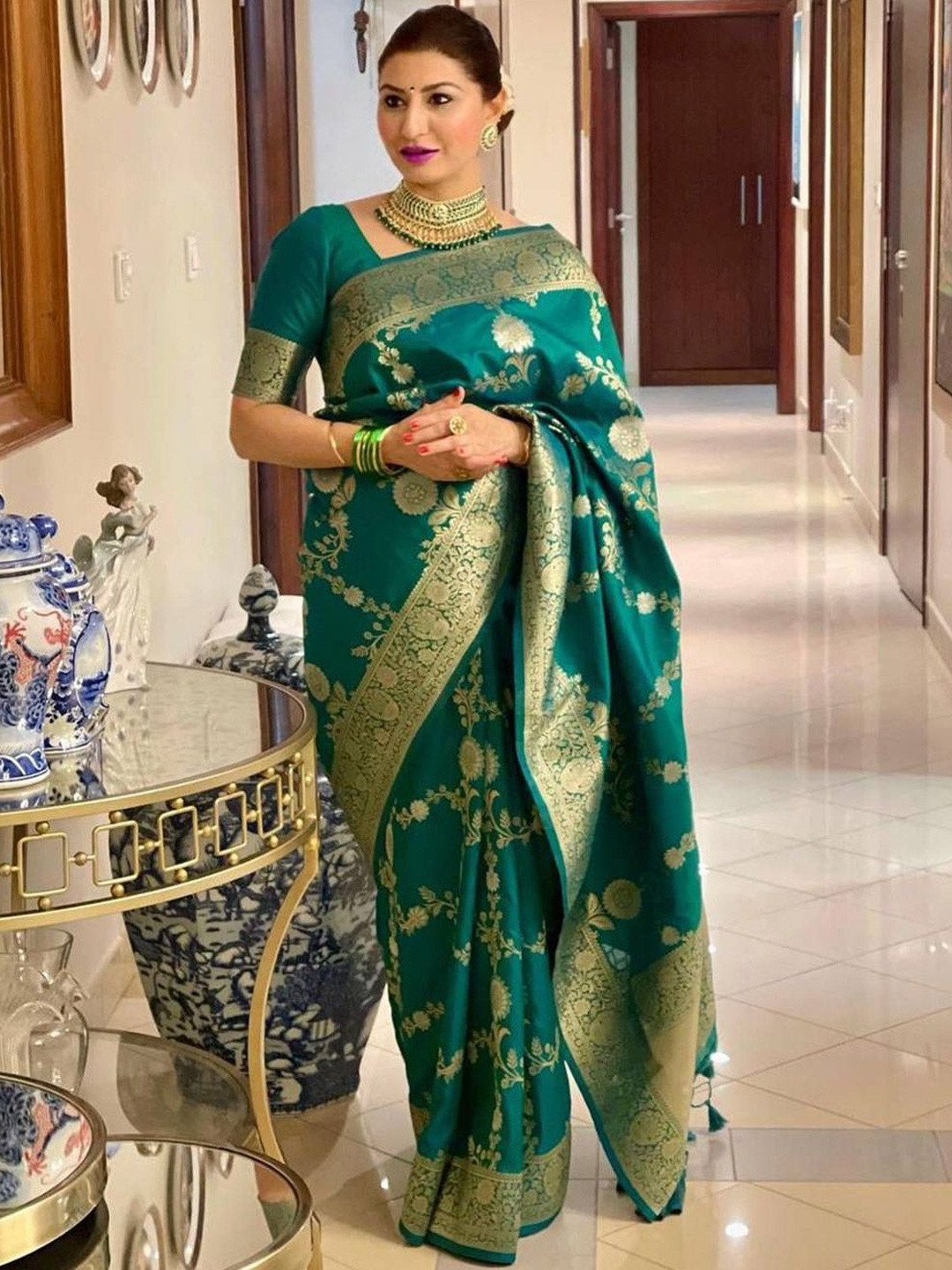 Urban Pallu Woven Design Zari Silk Blend Heavy Work fwd Saree