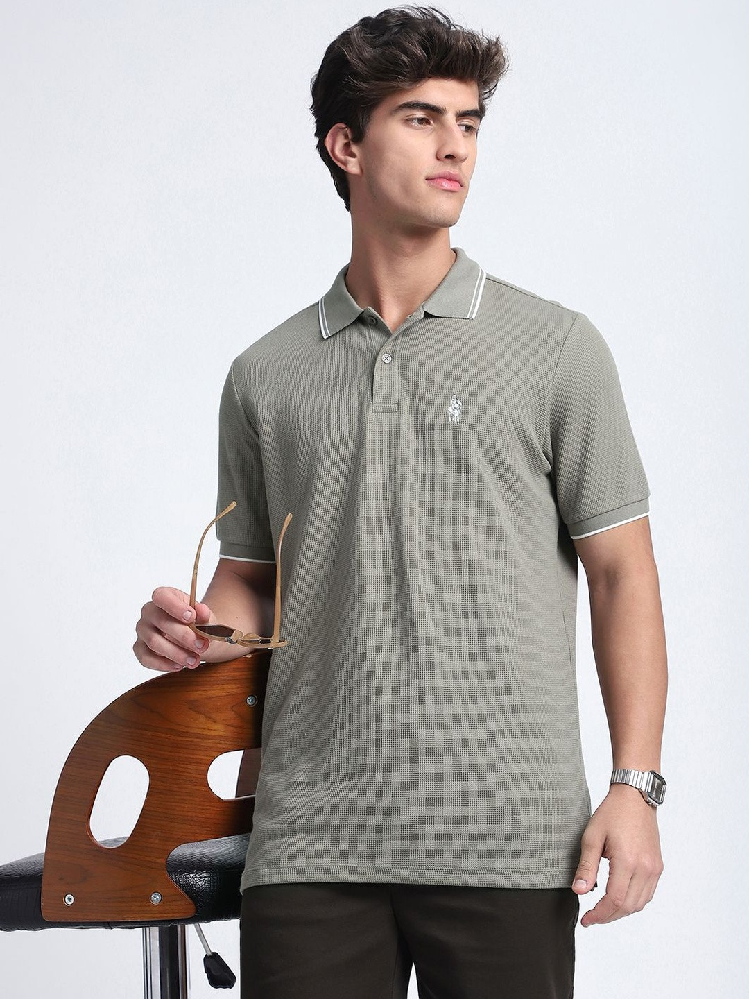 R&B Men Polo Collar Slim Fit T-shirt