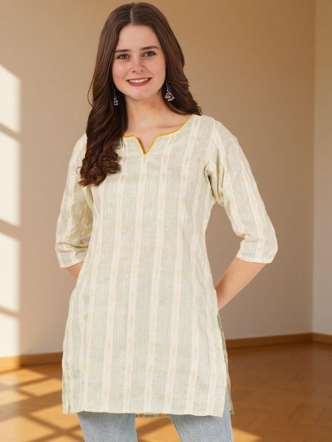 Hyba Ethnic Motifs Printed V-Neck Pure Cotton Kurti