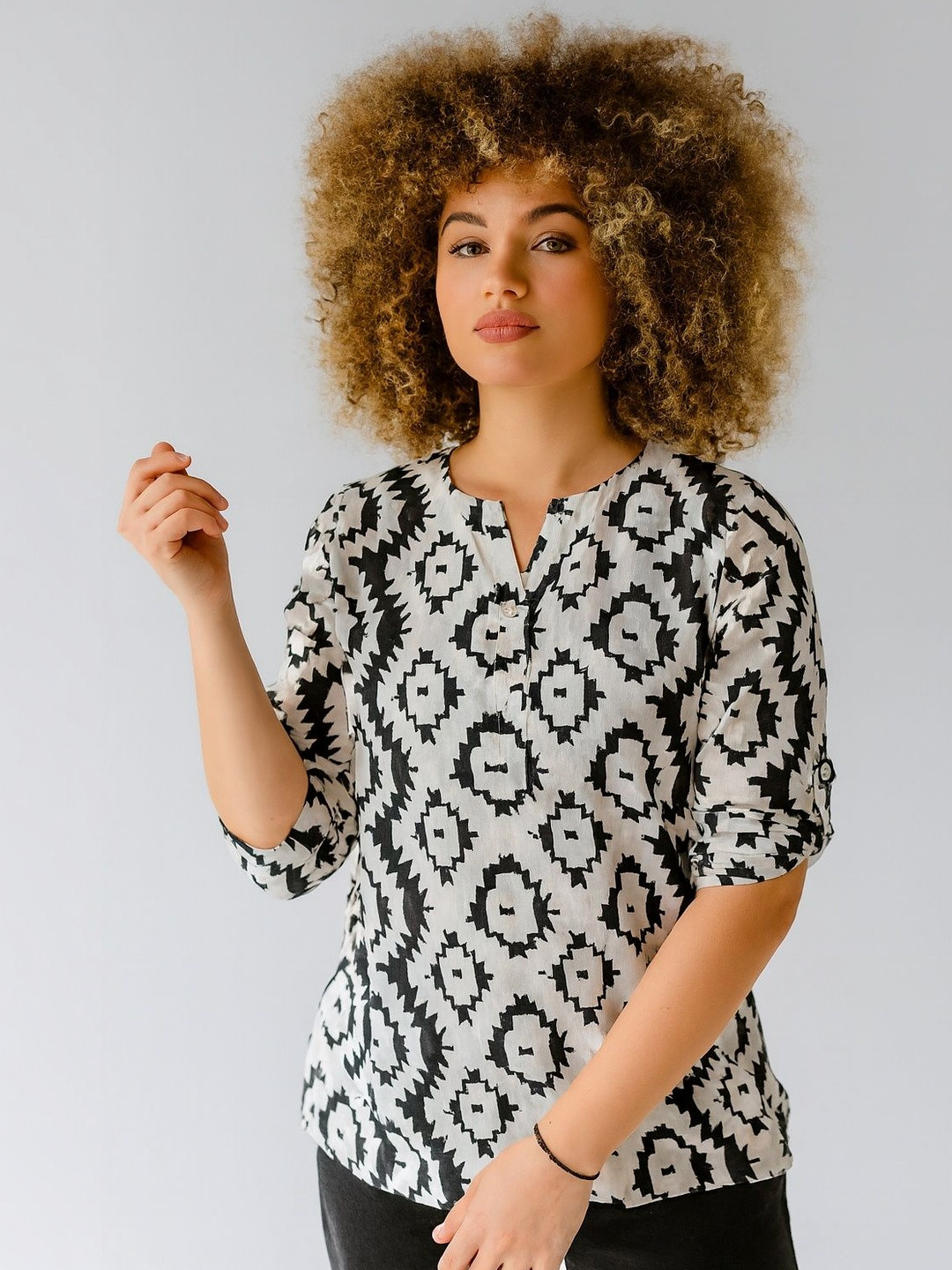 HERE&NOW Geometric Print Roll-Up Sleeves Cotton Top
