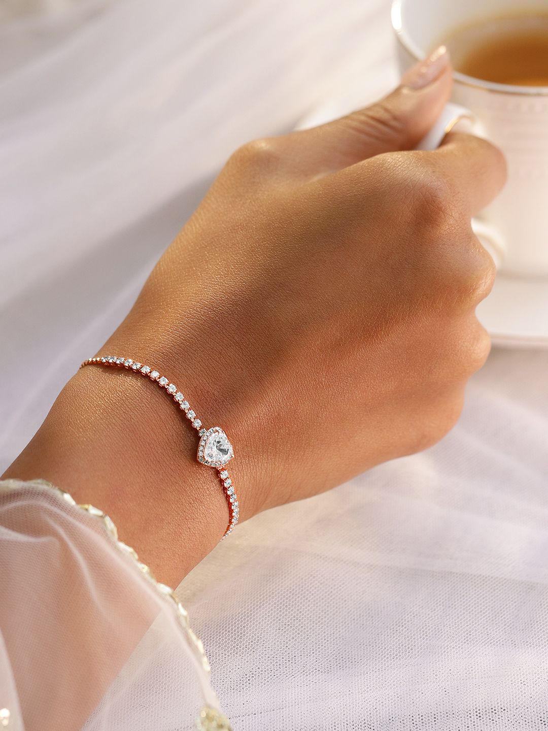 Rubans 18K Rose Gold Plated Heart Cut Cubic Zirconia Adjustable Pull Chain Tennis Bracelet