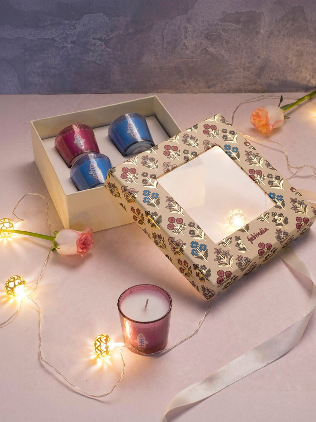 Fabindia Multicoloured & Multicoloured 4 pieces Jar Candle