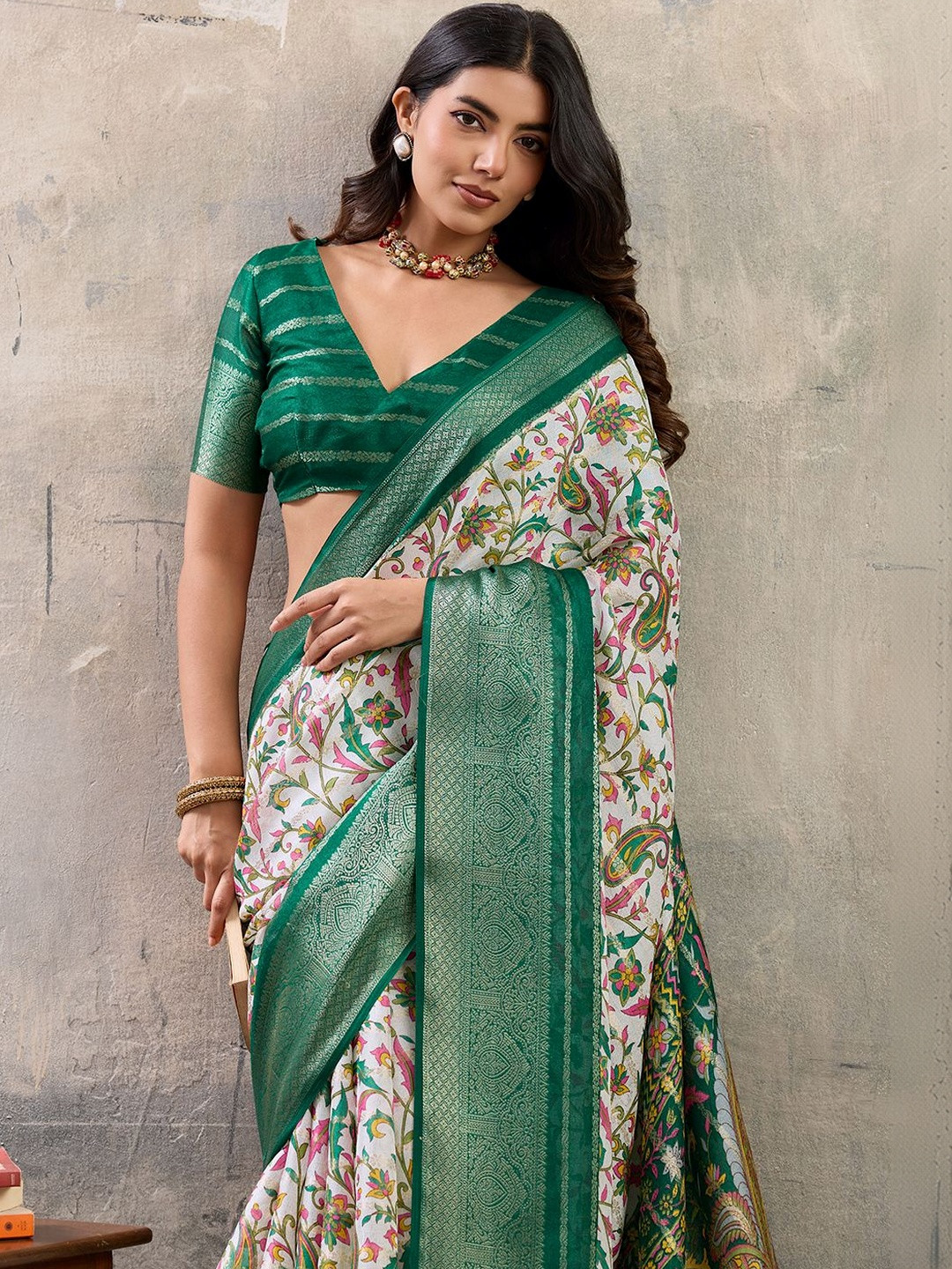 MIWA Floral Zari Art Silk Handloom Banarasi Saree