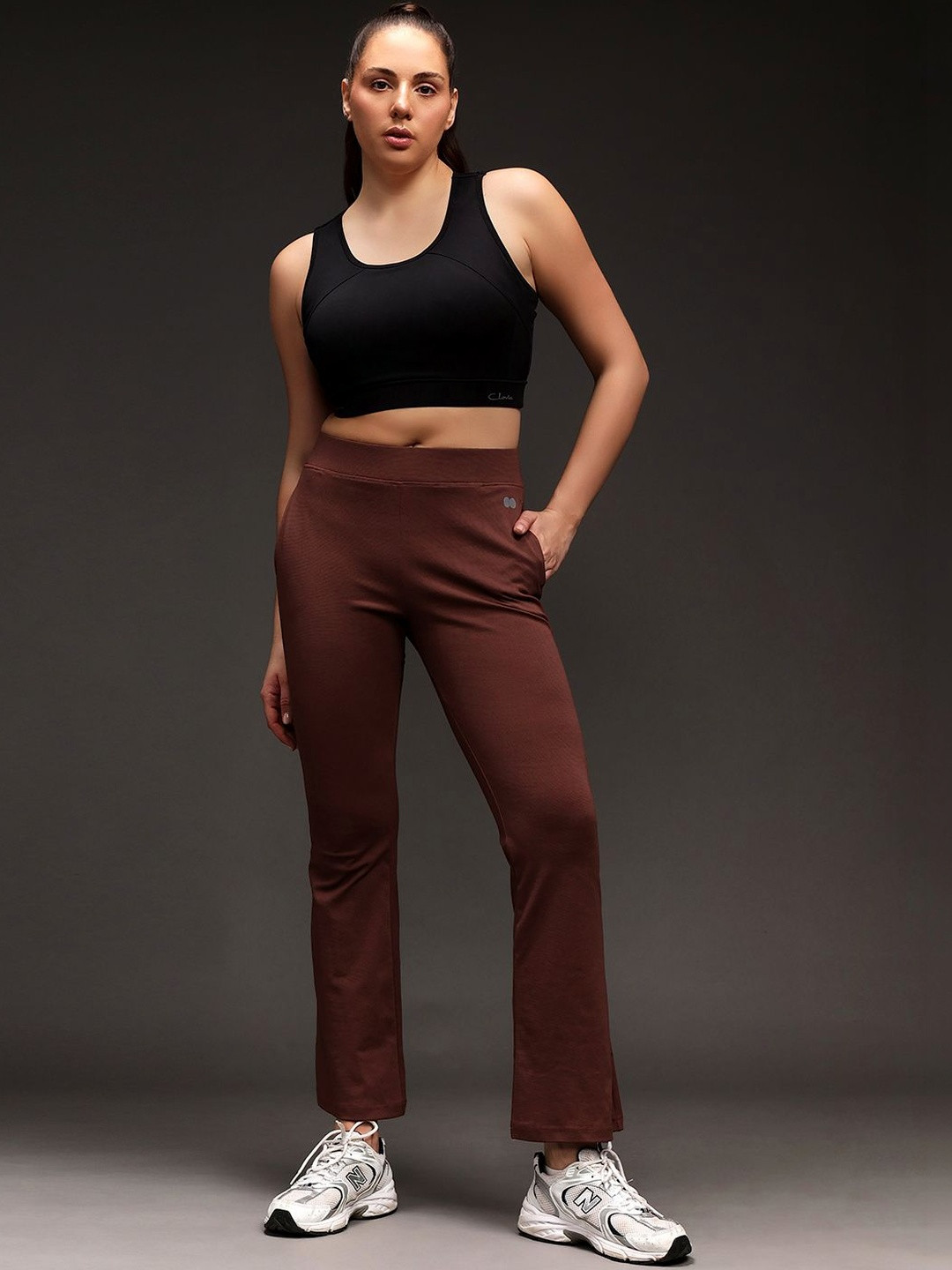 Clovia Mid-Rise Flared Yoga Tights