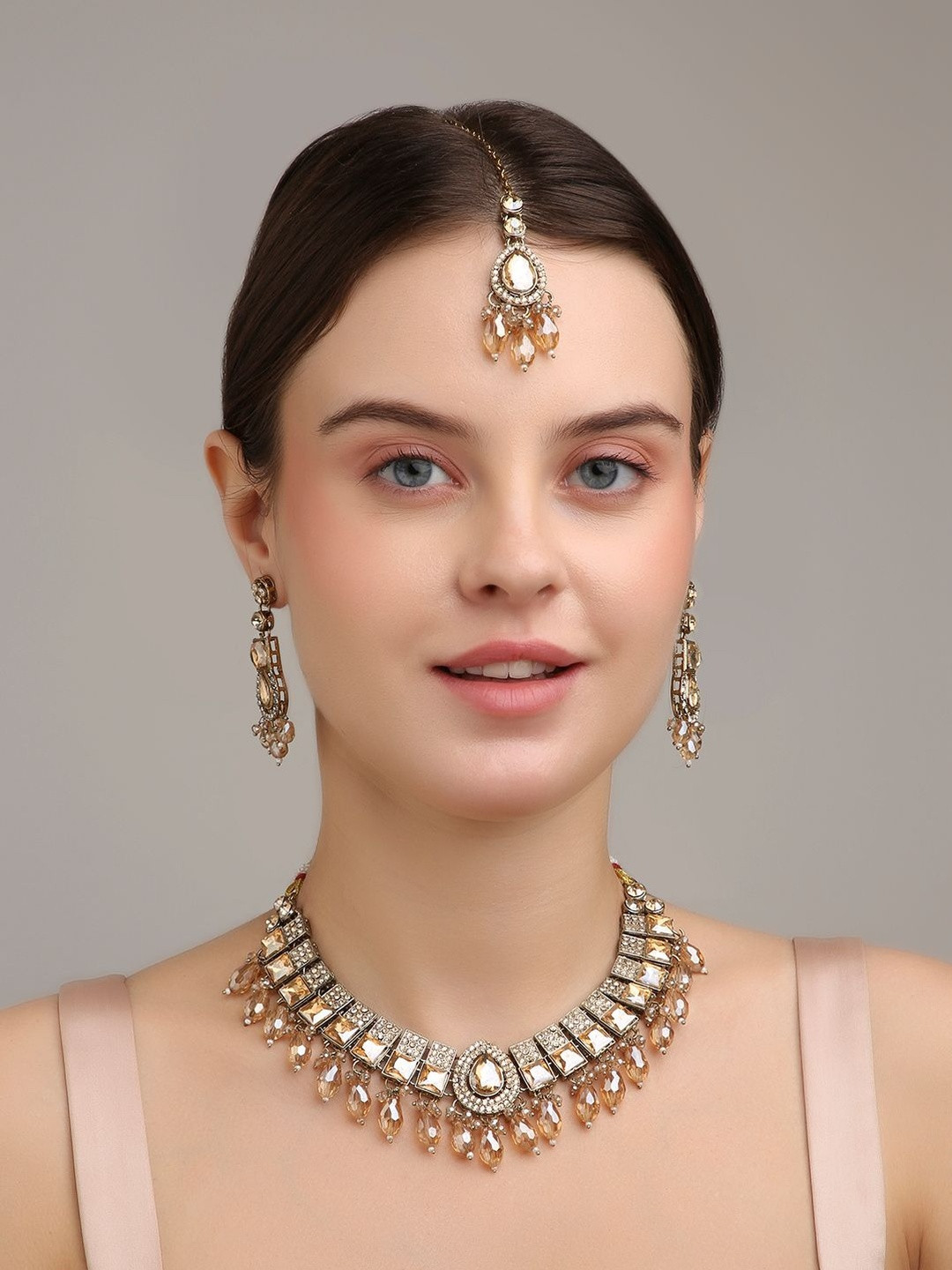 QUEENS NECK Gold-Plated Crystals Stone-Studded Jewellery Set