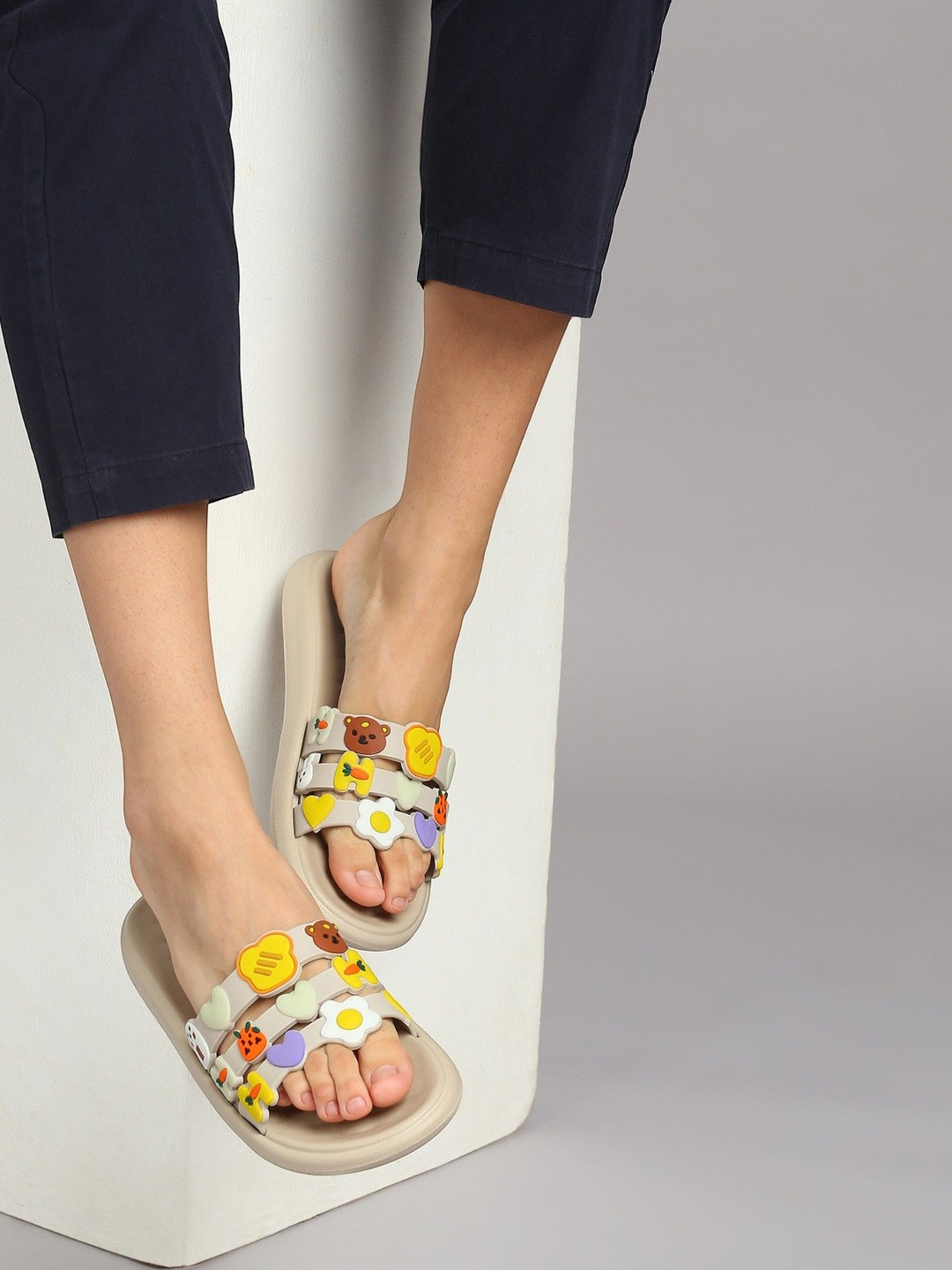 Slipover Women Printed Sliders