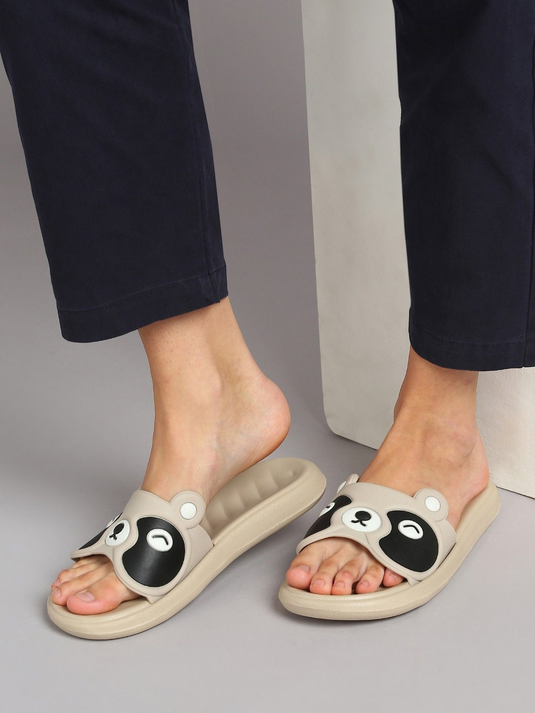Slipover Women Embellished Sliders