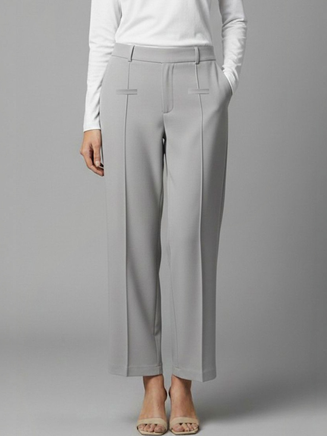 VOGAAN Women Relaxed Loose Fit High-Rise Easy Wash Trousers