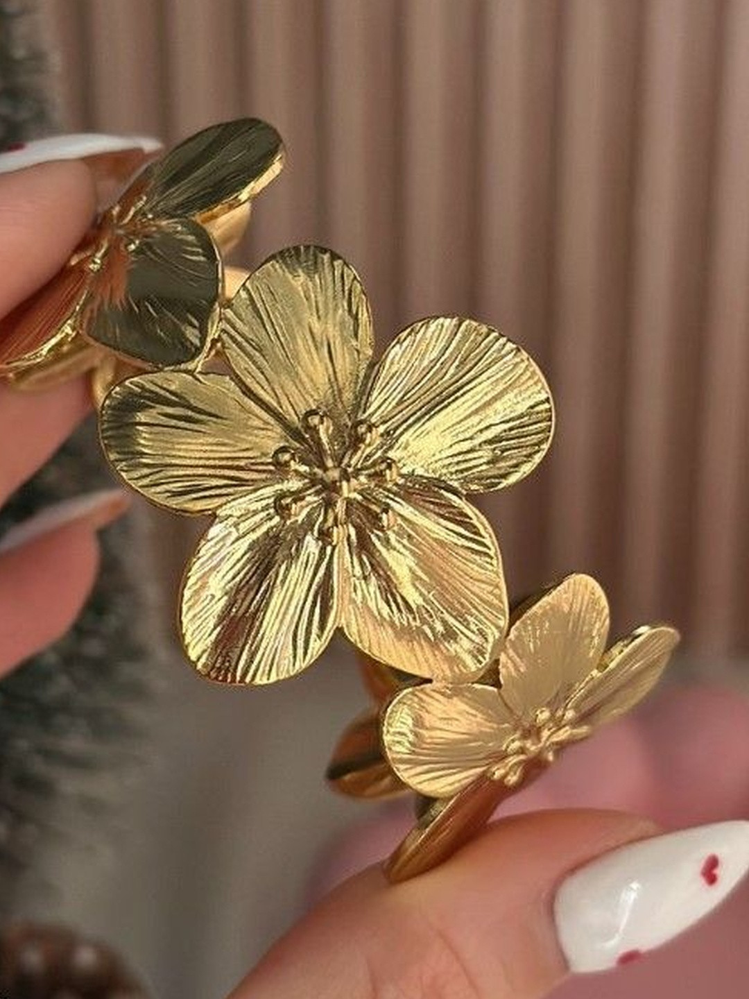 TANLOOMS Women Gold-Plated Cuff Bracelet