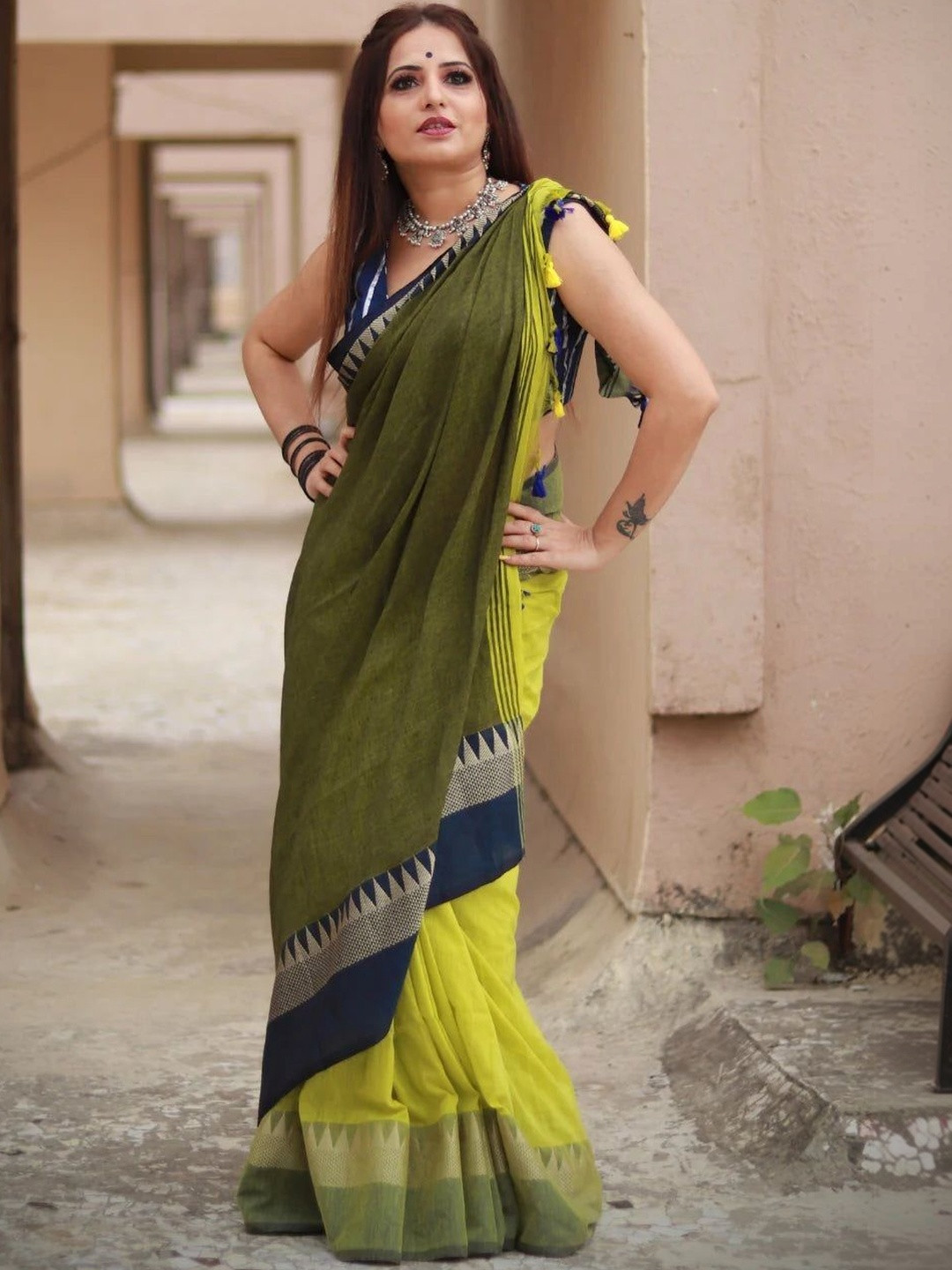 ARPITA FASHION Woven Design Garad Saree
