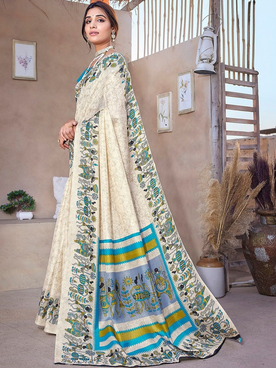 JANOI Ethnic Motifs Art Silk Saree