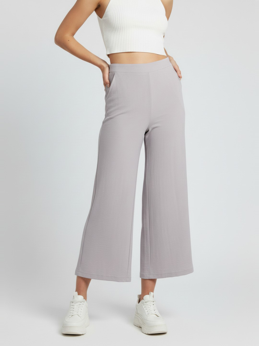 glitchez Mid-Rise Wide Leg Cropped Trousers