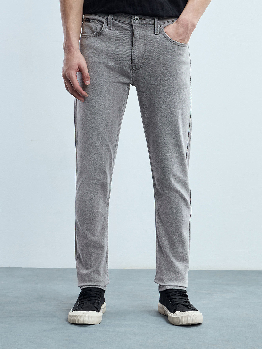 Flying Machine Men Tapered Fit Mid-Rise Light Fade Stretchable Jeans
