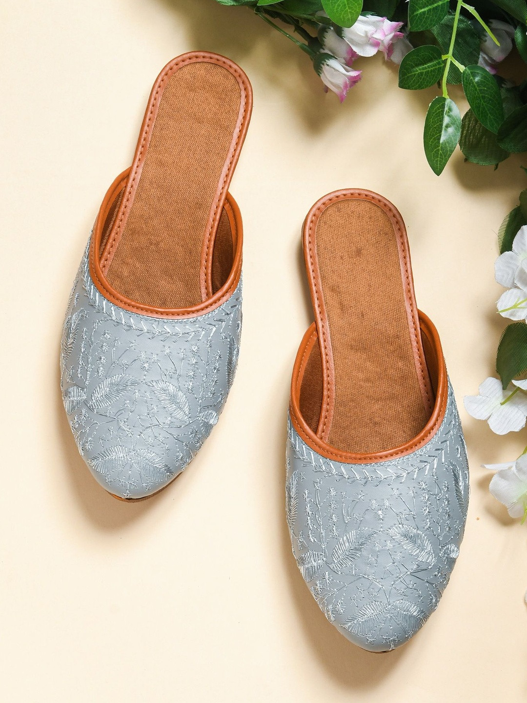 GERIEF Women Embellished Mules with Embroidered Flats