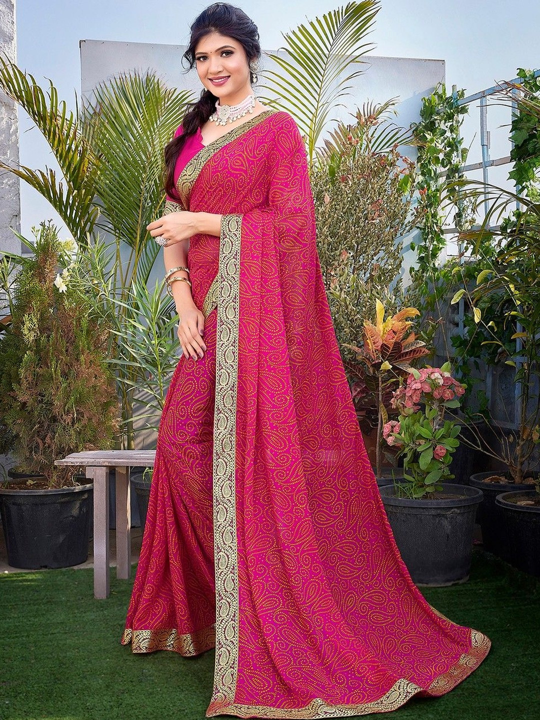 JANOI Paisley Poly Georgette Designer Saree