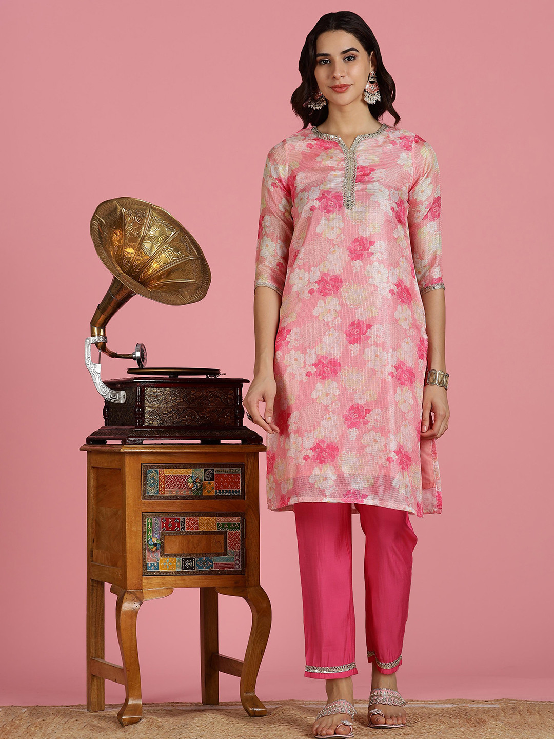 BulBul Women Floral Printed Regular Thread Work Kurta with Trousers