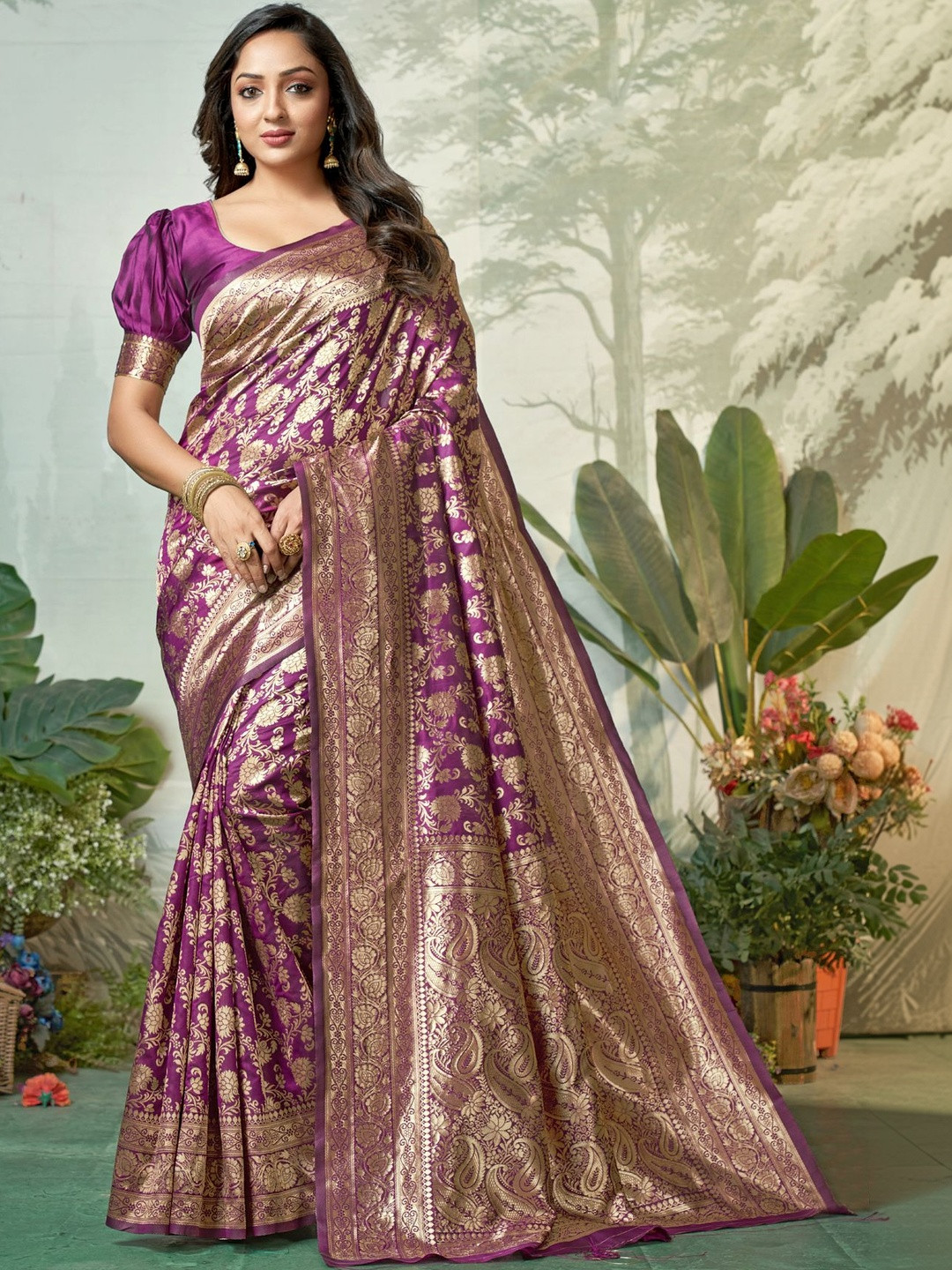 SURUKH Ethnic Motifs Zari Silk Blend Heavy Work Banarasi Saree