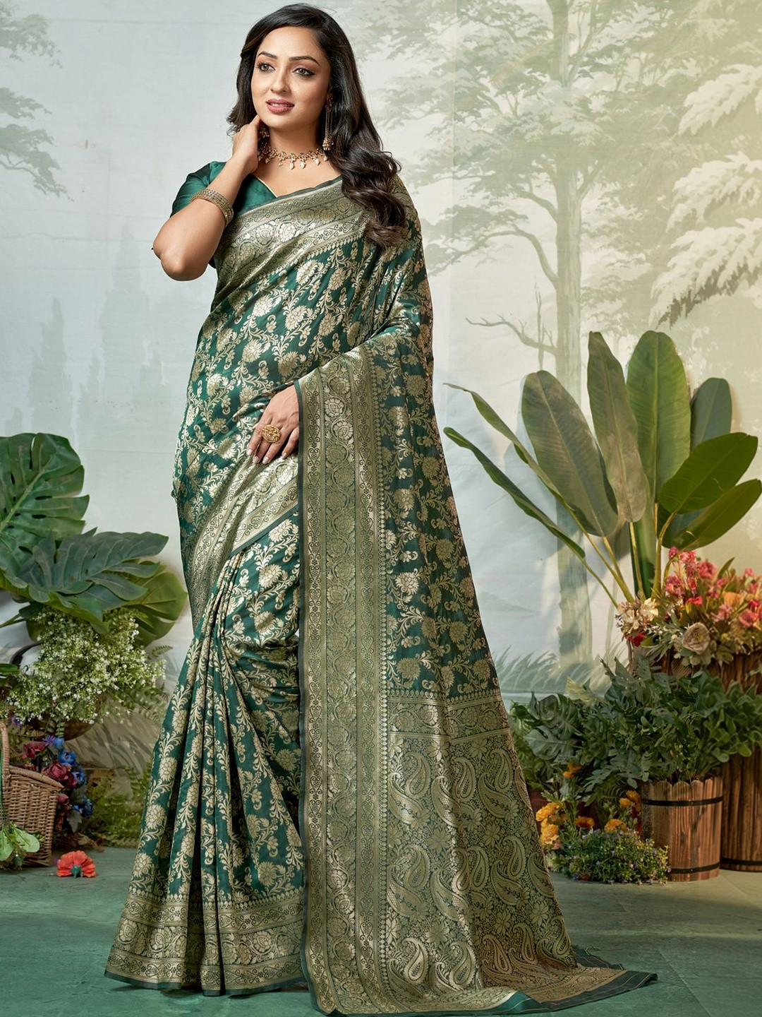 SURUKH Ethnic Motifs Zari Silk Blend Banarasi Saree