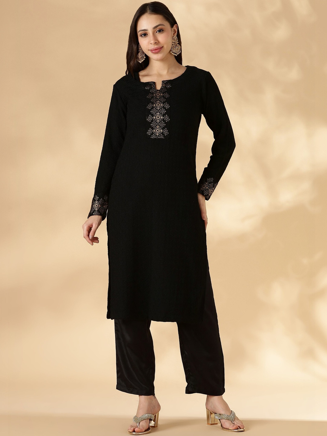 IMARA Women Embellished Thread Work Kurta