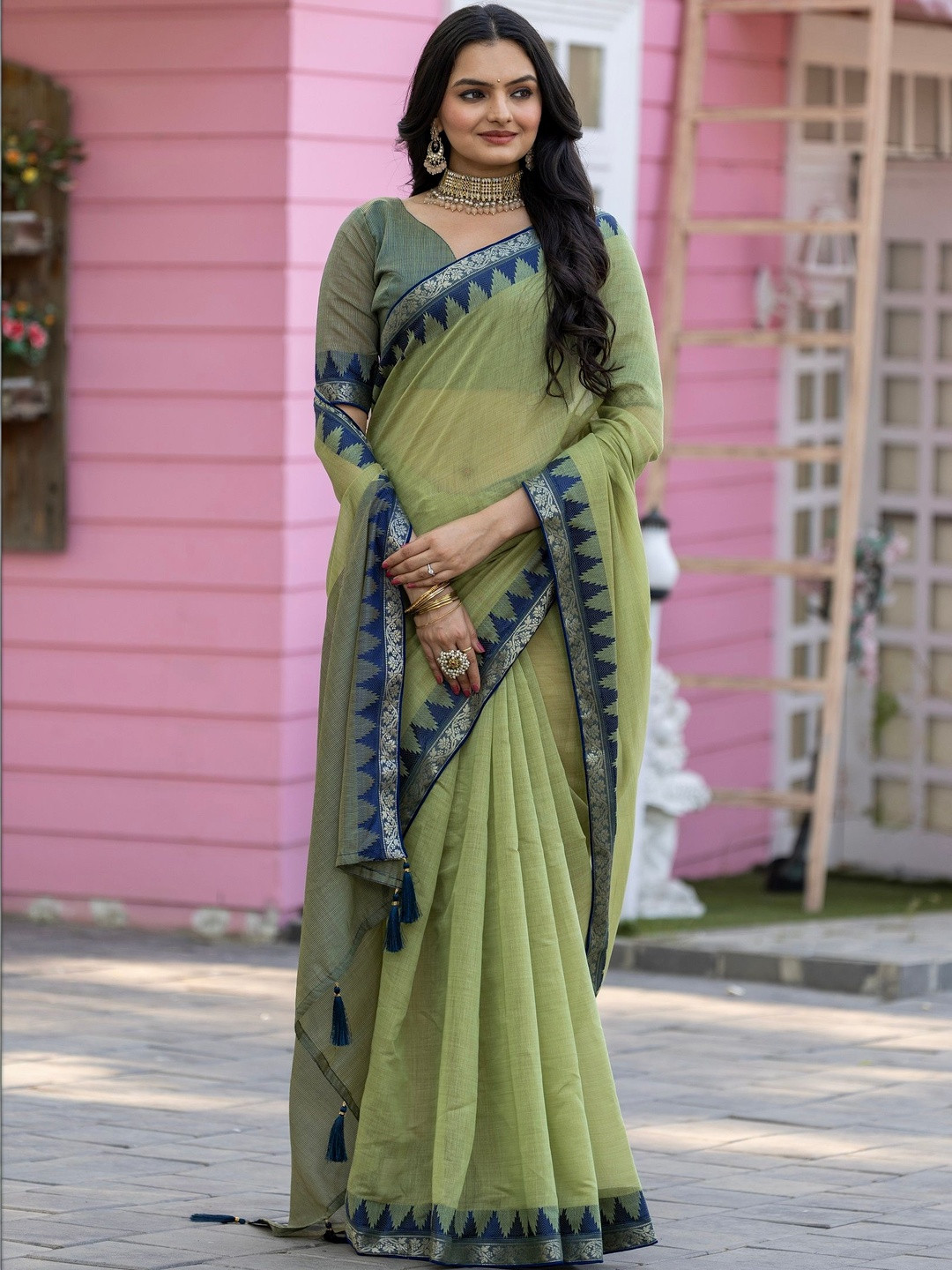 COSBILA FASHION Woven Design Pure Cotton Saree