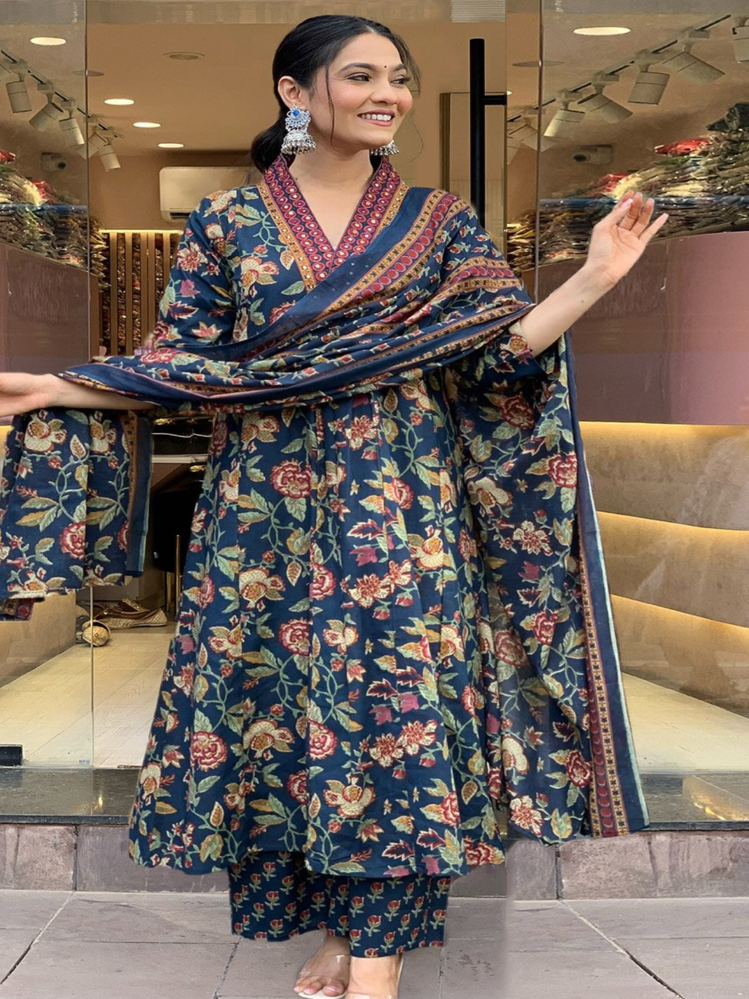 ALLEN WEAVE Floral Printed V Neck Mirror Work Kurta With Palazzos With Dupatta