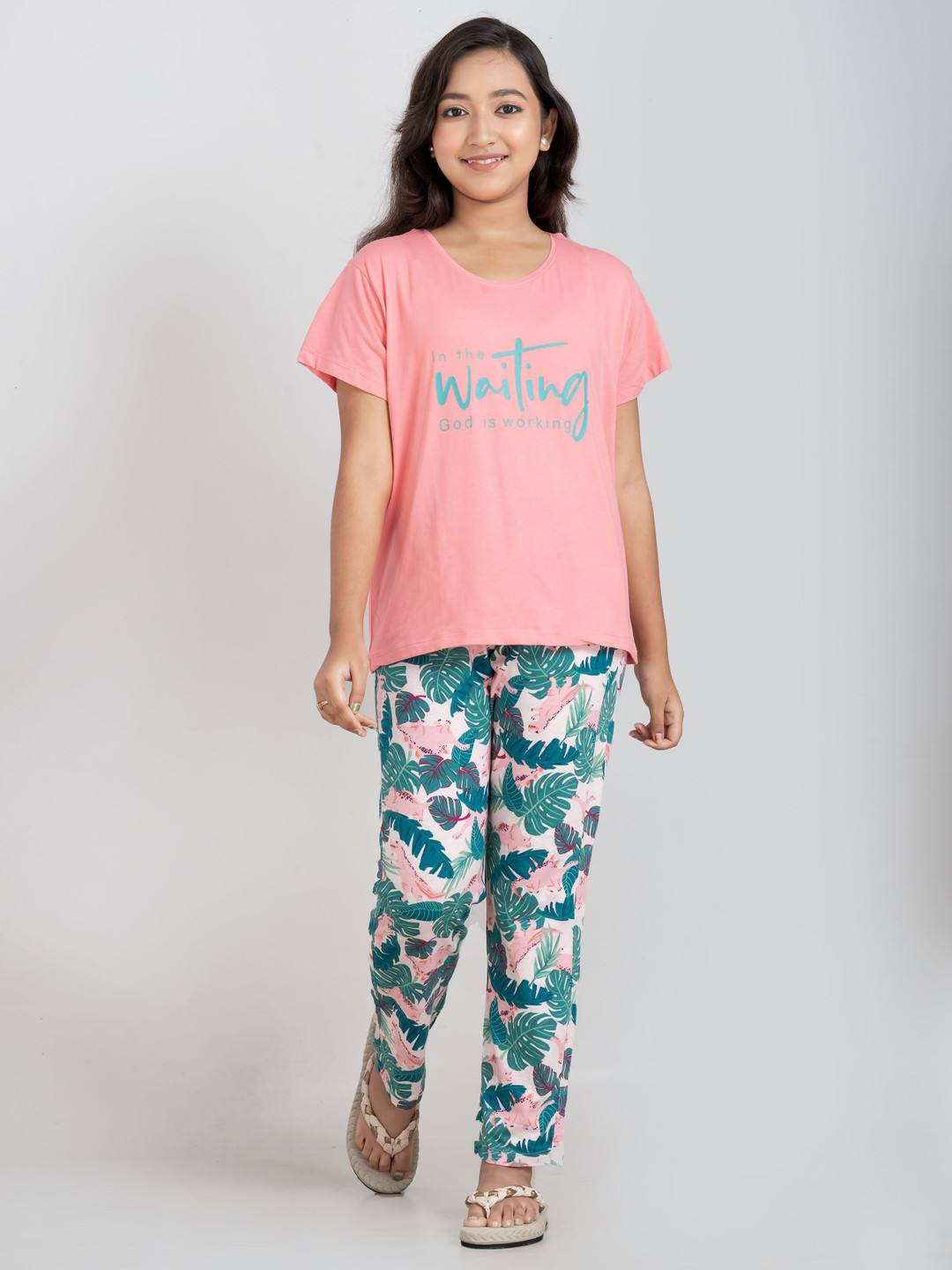 Taatoom Girls Typography Printed Night suit