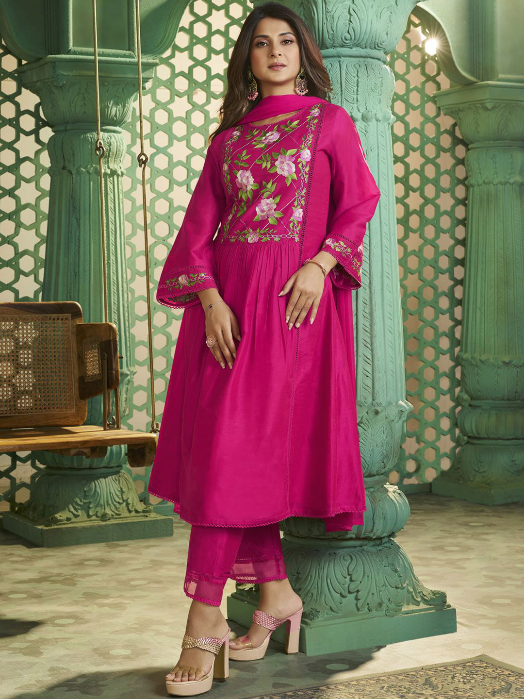 Bhama Couture Jennifer Winget Pleated Cotton Silk Anarkali Kurta With Trouser & Dupatta